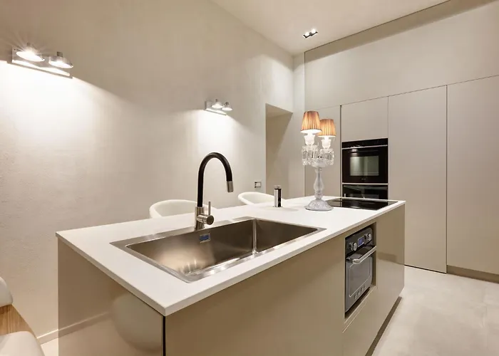 Saphir Luxury